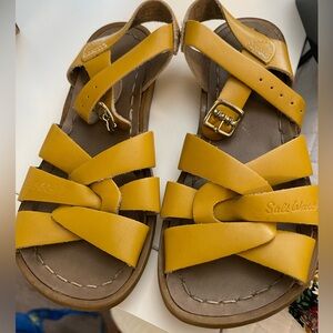 Salt Water Original - Sandals in Mustard (Size 2)